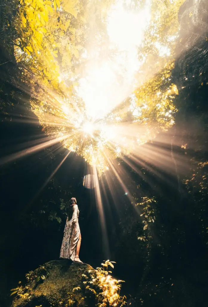 Sun Rays Inner World