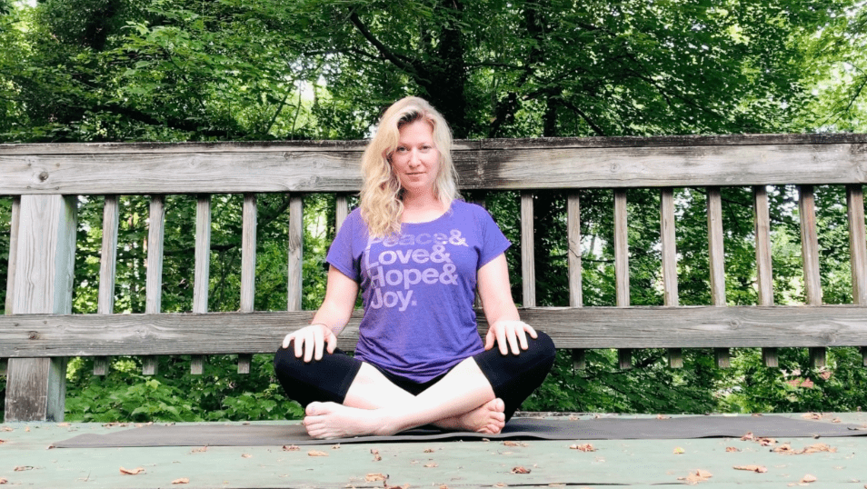Michele Yoga Sukasana